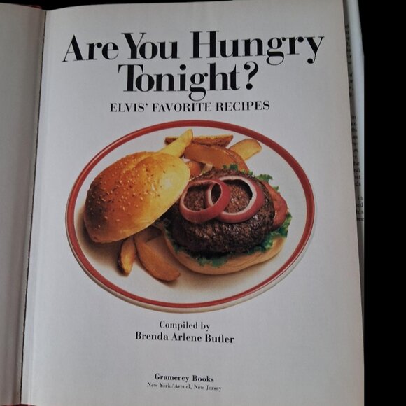 Vintage Elvis Collectibles: Cookbook, VHS, Book & Magazine King of Rock n Roll - Picture 4 of 16